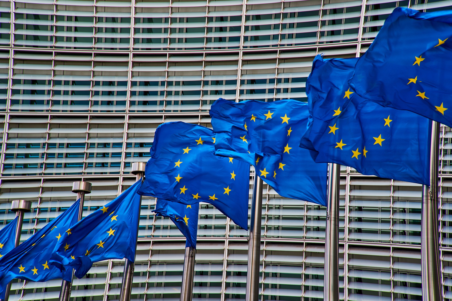 Az EU 2,25 milliárd eurót ajánl Görögországnak az árvízek utáni helyreállításra